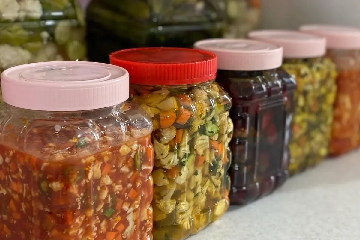 بهترین ظرف نگهداری ترشی